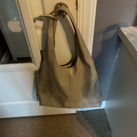 COPY - Fantastic like new oversized bag priced to sell! - Picture 2 of 7